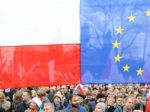 Poľský Senát schválil zákon o ústavnom súde