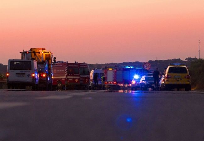 Nehoda turistického autobusu si vyžiadala najmenej 11 obetí