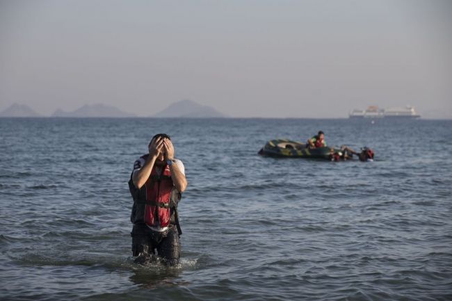 Potopila sa loď s utečencami, zahynuli aj deti
