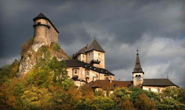 Na Oravský hrad medzi sviatkami zavíta živý betlehem