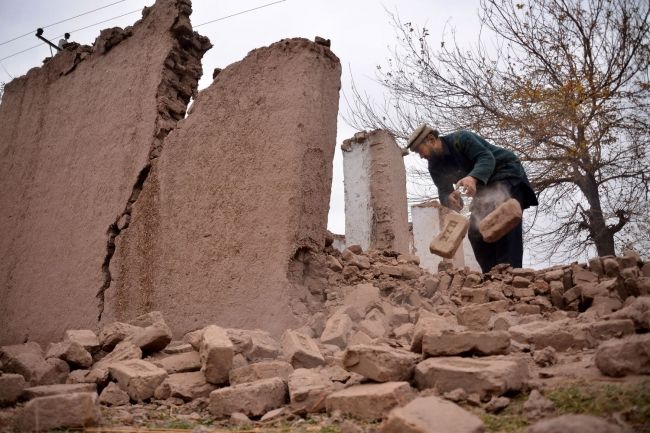 Afganistan zasiahlo zemetrasenie, počet zranených vzrástol