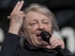Václav Neckář dostal platinovú platňu za album Mezi svými