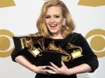 Adele prekonala s novým albumom vlastný rekord