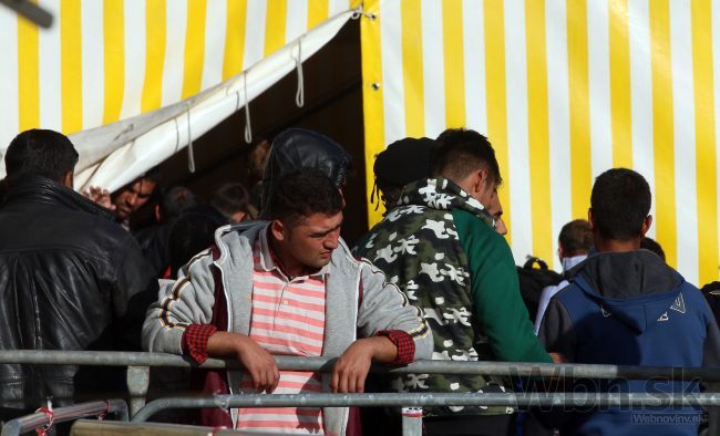 Nemecké úrady zakázali utečencom novoročné ohňostroje