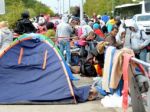 Nemecká CSU chce na hraniciach vracať utečencov bez dokladov