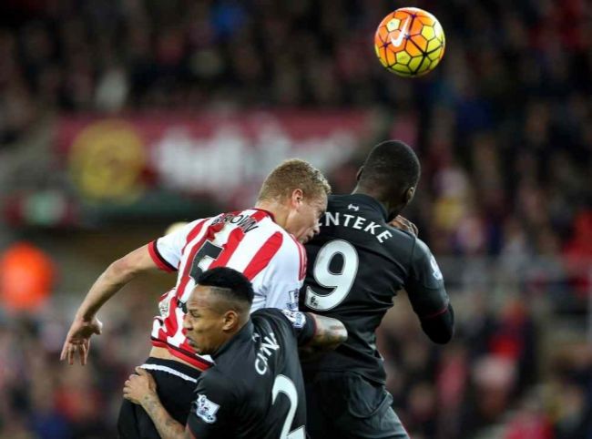 Video: Liverpool uspel v Sunderlande, rozhodol Benteke