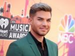 Album roka vydal podľa čitateľov Rolling Stone Adam Lambert