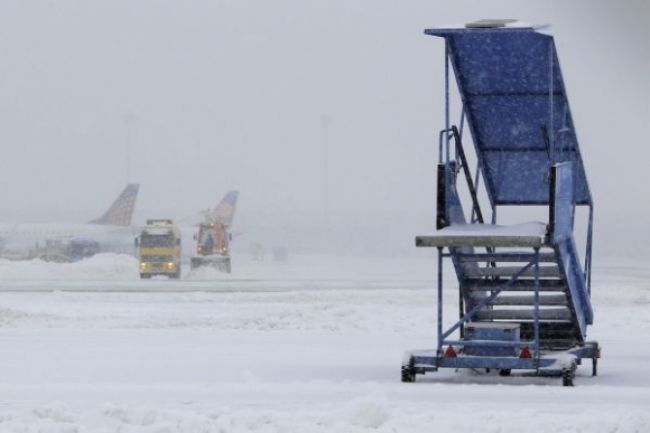 Istanbul zasypal sneh, dve najväčšie letiská uzavreli