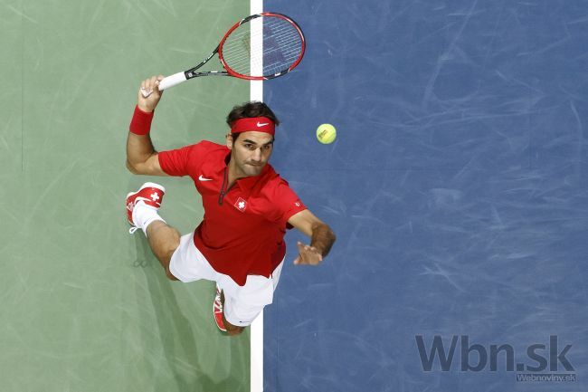 Video: Federer priznal, že slávny úder z reklamy bol trik