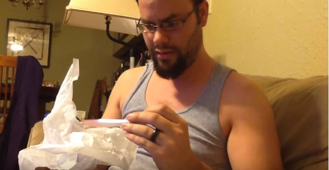Video: Hluchý muž sa dozvie, že bude otcom