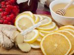 7 jednoduchých spôsobov, ako použiť citrón na bolesť hrdla