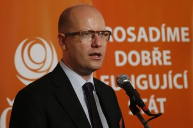 Český premiér Sobotka reagoval na výzvu Roberta Fica