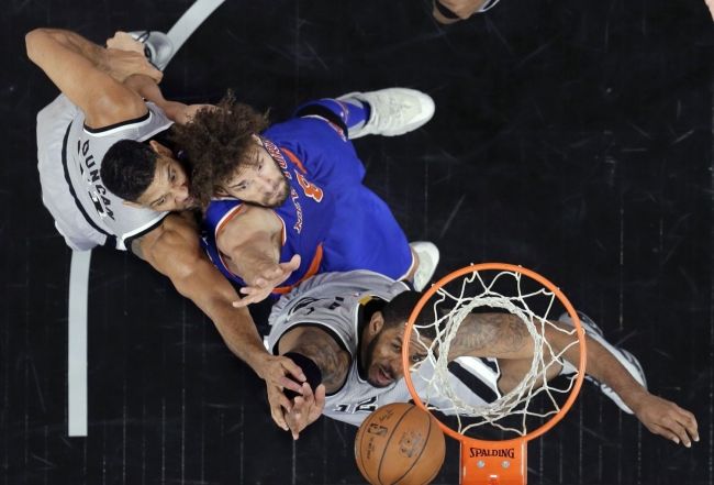 Video: Obhajca titulu v NBA vyhral, San Antonio s rekordom