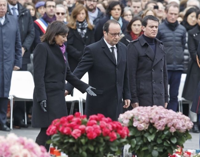 V Paríži si uctili pamiatku obetí džihádistických atentátov