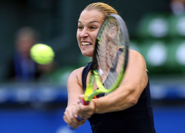 Dominika Cibulková po boji postúpila do osemfinále v Hobarte