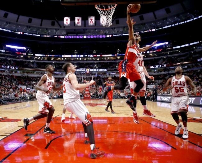 Video: Obhajca titulu NBA má 36. triumf, Chicago prehralo