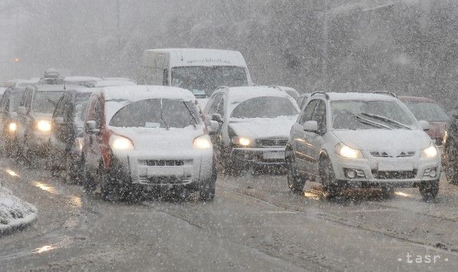 Zima sa vracia: Až polovica Slovenska skončí pod snehom