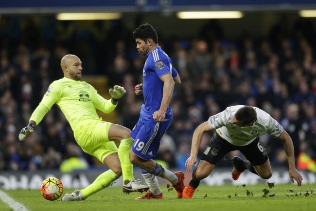 Video: ManCity a 'kohúti' vyhrali, Chelsea ratovala bod