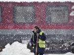 Časti východnej Európy zasiahli snehové metelice a vietor