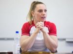 Kráľovnou v pretláčaní rukou je šiestykrát Lucia Debnárová