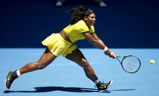 Serena a Šarapovová na Australian Open prevalcovali súperky