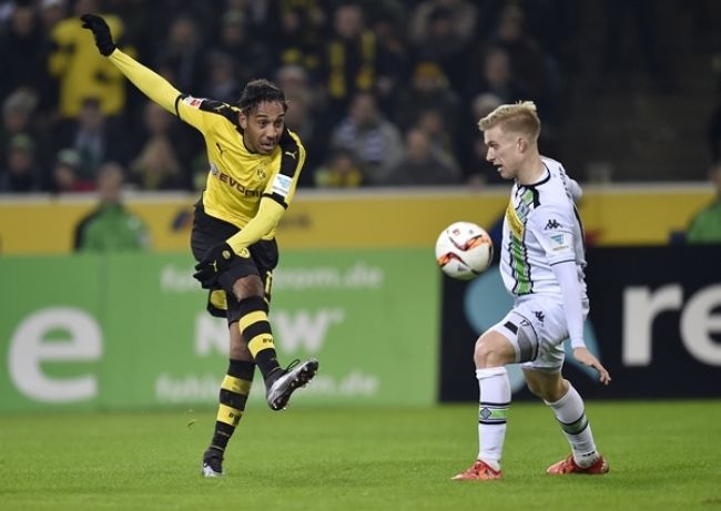 Video: Dortmund vyhral v Gladbachu, Hertha doma remizovala