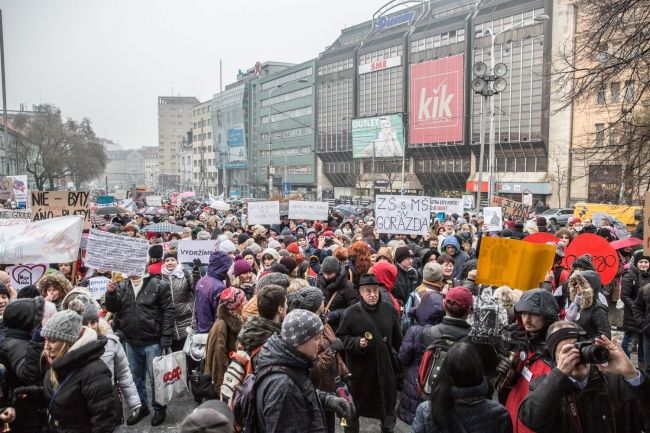 V Bratislavskom kraji ostalo pre štrajk zatvorených 64 škôl