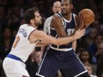 Video: Durant s Westbrookom 74 bodmi potiahli Oklahomu