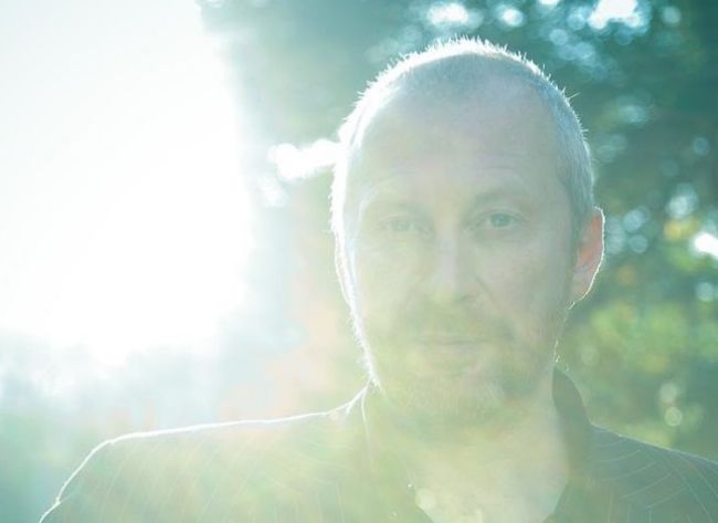 Zomrel spevák Colin Vearncombe, autor hitu Wonderful Life