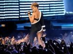 Speváčka Rihanna zverejnila skladbu Work