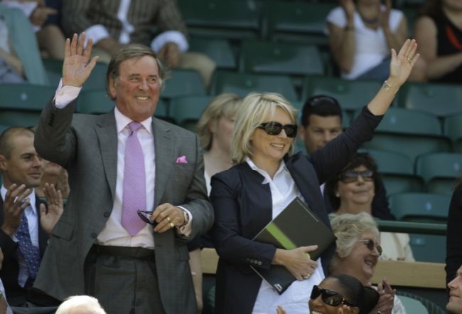 Zomrel známy moderátor Terry Wogan