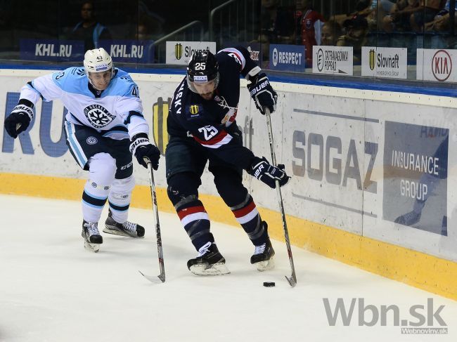 Video: Slovan tesne prehral v Novosibirsku, hrdinom Šalunov