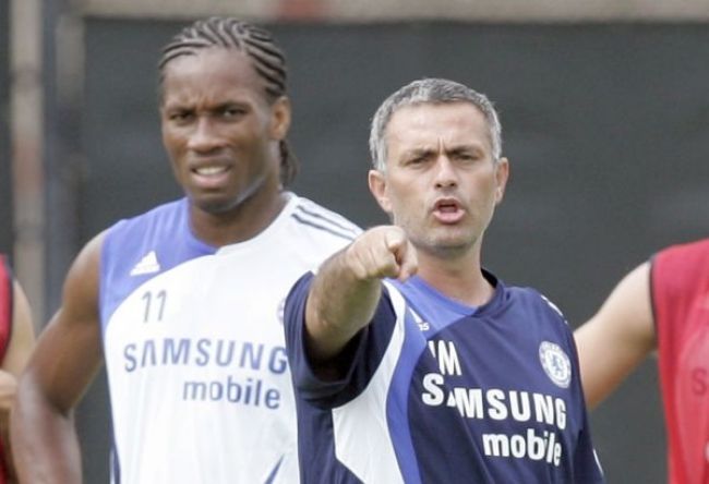 Mourinho podporuje Infantina vo voľbách prezidenta FIFA
