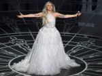 Lady Gaga zaspieva americkú hymnu pred Super Bowlom