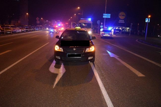 Chodec, ktorého zrazil taxikár, nehodu neprežil