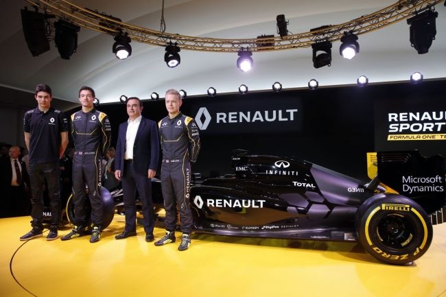 Renault predstavil Magnussena aj monopost na novú sezónu F1