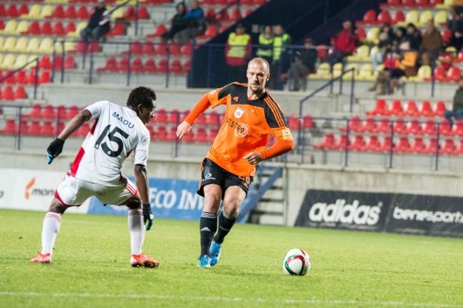 Futbalový reprezentant Jakubko dostane do kolena ozón