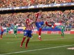 Video: Atlético sa dotiahlo na Barcelonu, uspelo aj Rayo