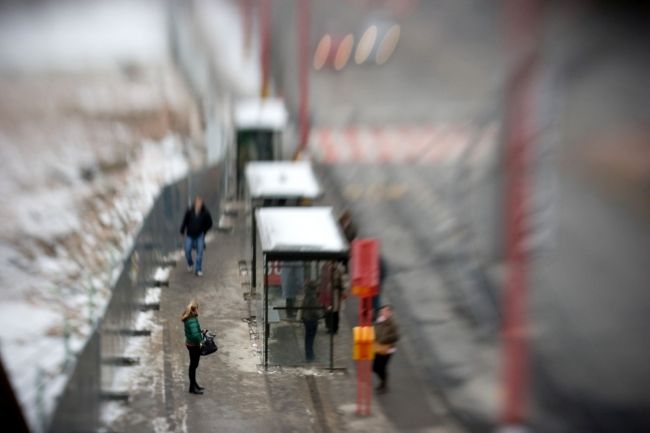 Za autobusovou zastávkou v Detve našli mŕtve telo muža