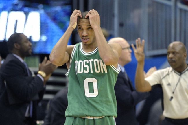 Video: Boston dal 46 bodov za štvrtinu a natiahol šnúru