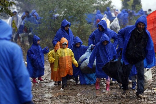 Z juhu na severozápad Srbska putuje 1000-1500 migrantov