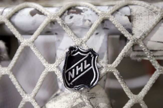 Pred 23 rokmi sa zrodil rekord NHL. Tri body brankára