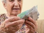 Falošní policajti vylákali od dôchodkyne 450 eur