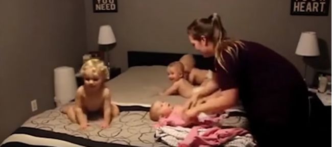 Video: Mamičky to majú neskutočne ťažké