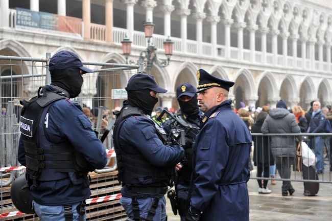 Taliani zasiahli proti sicílskej mafii, zatkli vyše 100 ľudí