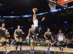Video: Duel vychádzajúcich hviezd NBA tesne vyhral tím USA