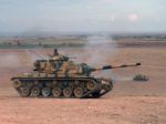 Turecké sily ostreľujú pozície kurdských bojovníkov v Sýrii