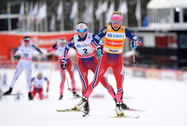 Johaugovej víťazné double vo Falune, Procházková až 61.