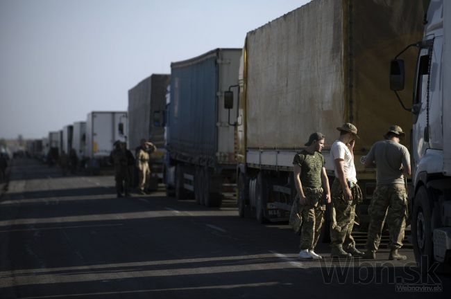 Rusko vracia úder, zakázalo vstup ukrajinským kamiónom