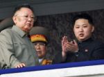 &#39;Šialenec s bombou&#39; Kim Čong-il by mal 75 rokov